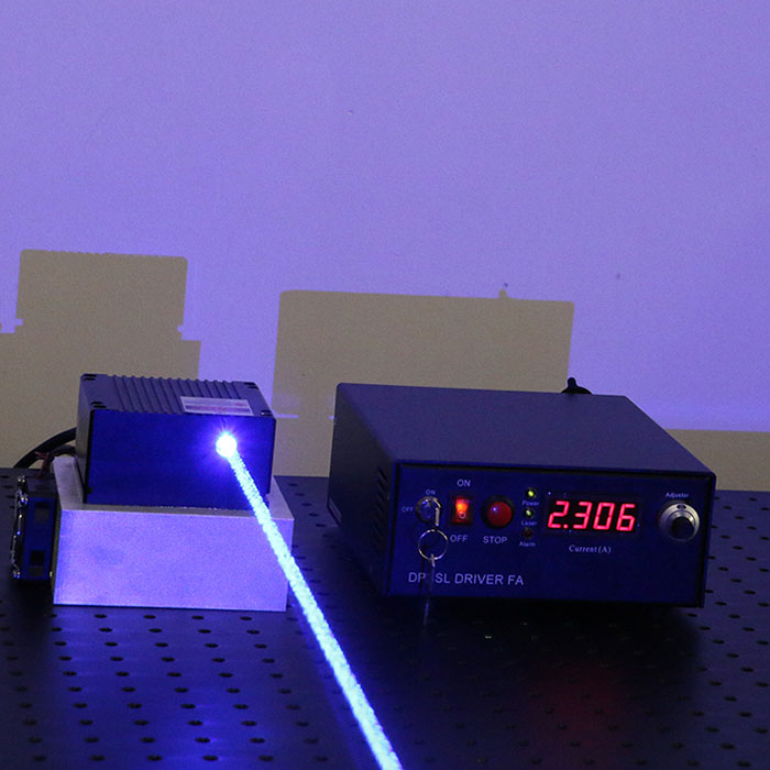 467nm 4.5W Alto Voltaje Láser semiconductor Haz láser azul